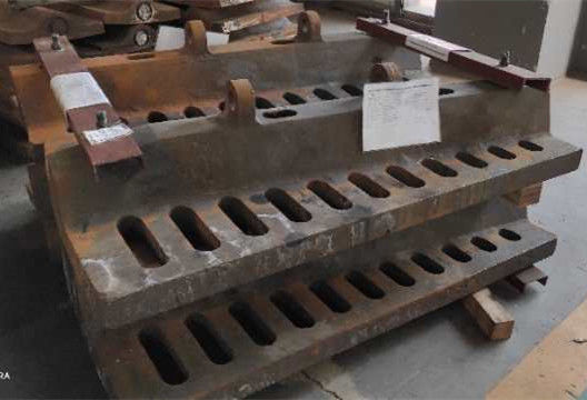 Yüksek Manganlı Bilyalı Değirmen Gömlekleri Döküm Çelik Bilyalı Değirmen Yedek Parçaları ve ag / sarkma değirmen astarı