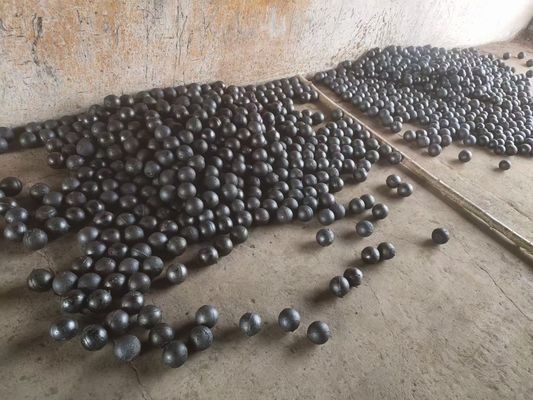 Çap 30mm - 150mm Taşlama Çelik Değirmen Topları Dövme Çelik Bilyalı